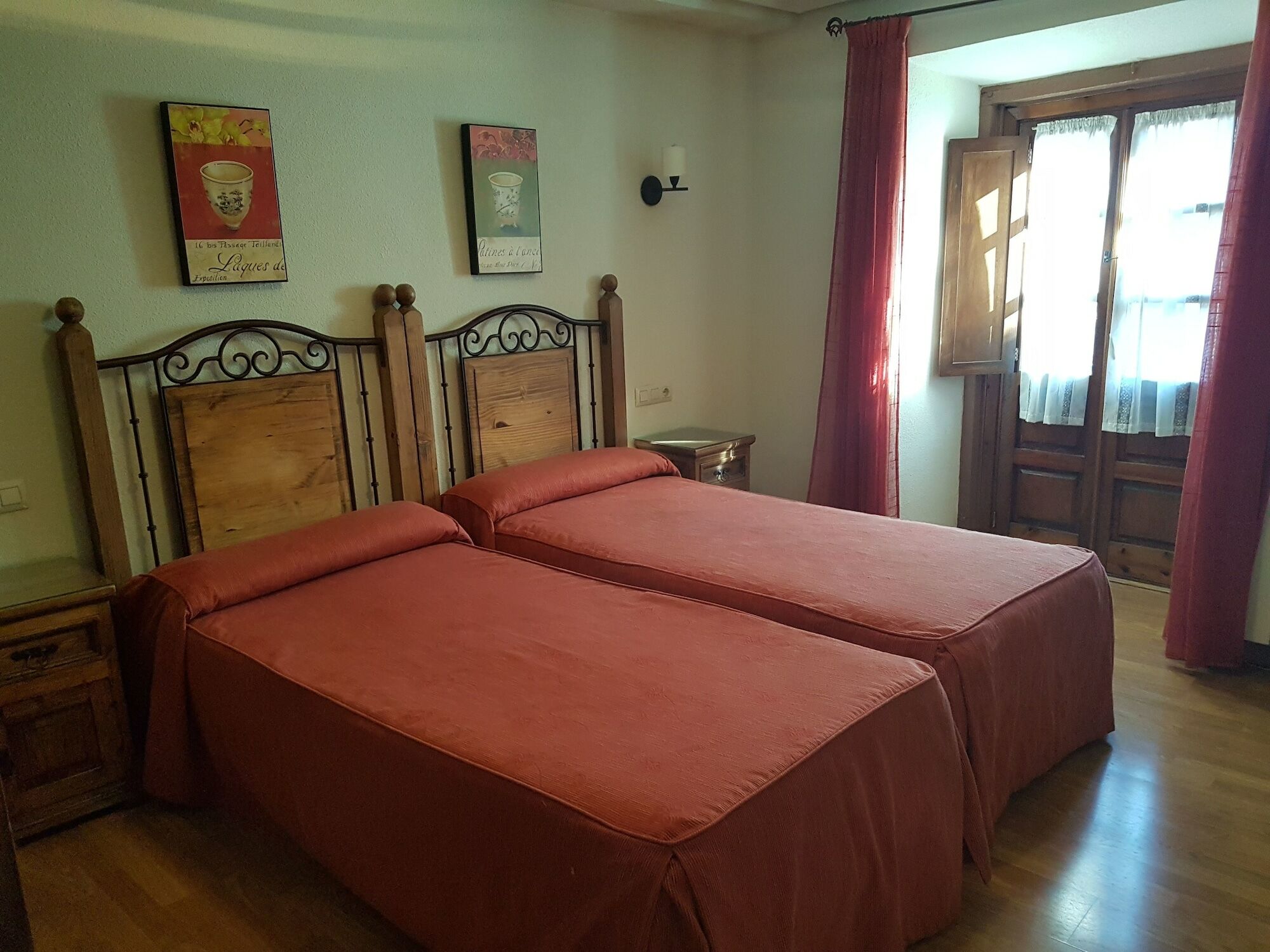Hostal El Rastro Авила Экстерьер фото
